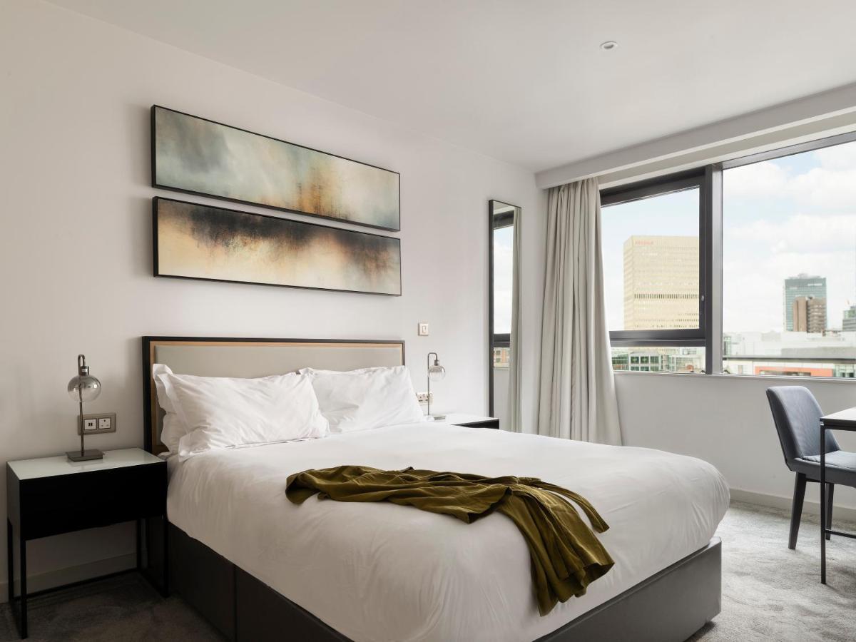 Citysuites Aparthotel Salford  Exterior photo A bedroom at the hotel